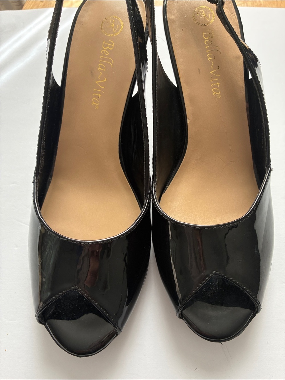Bella Vita Black Patent Peep-Toe Slingback Heels, Size8M ,Excellent Condtion